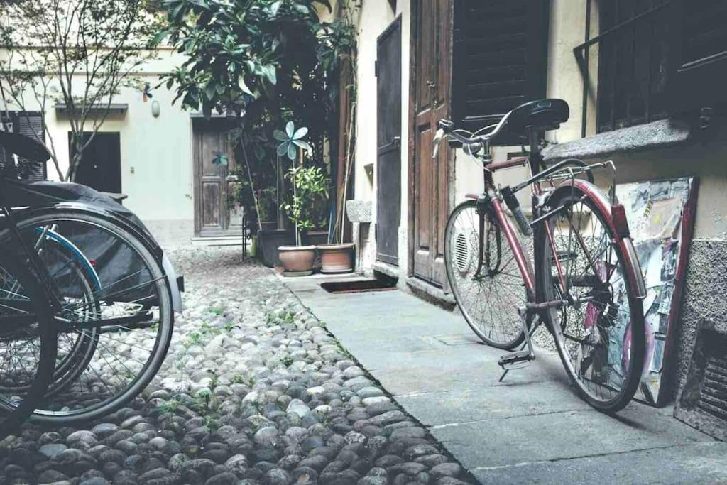 Apartamento Casa Navi - Typical House By Navigli Milán Exterior foto