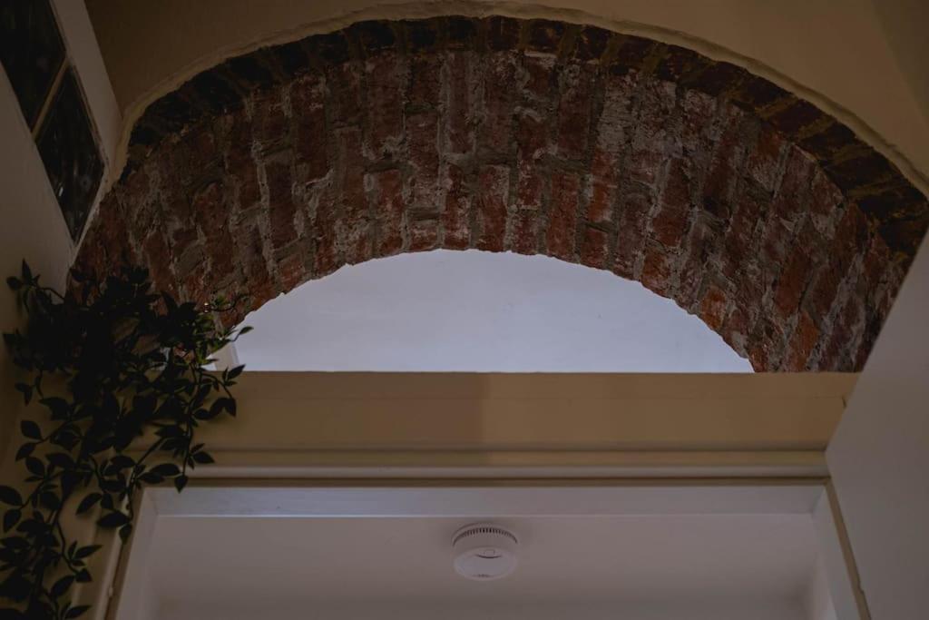 Apartamento Casa Navi - Typical House By Navigli Milán Exterior foto